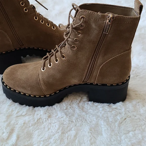 Nwot Vince Camuto Boots - Picture 7 of 10